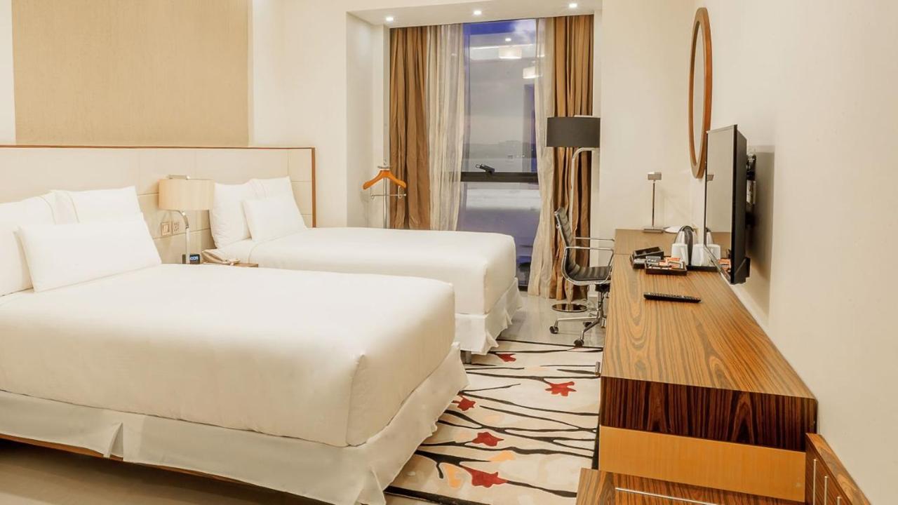 Element By Westin Hotel Dar Es Salaam Bagian luar foto