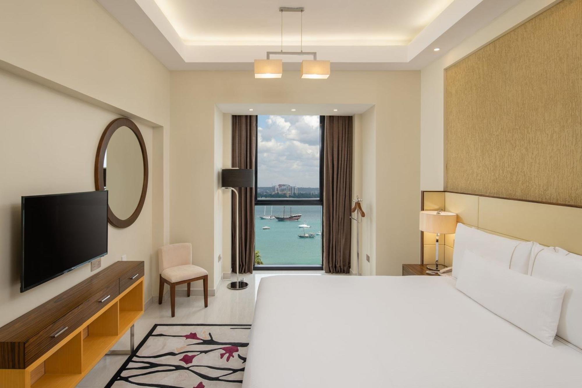Element By Westin Hotel Dar Es Salaam Bagian luar foto