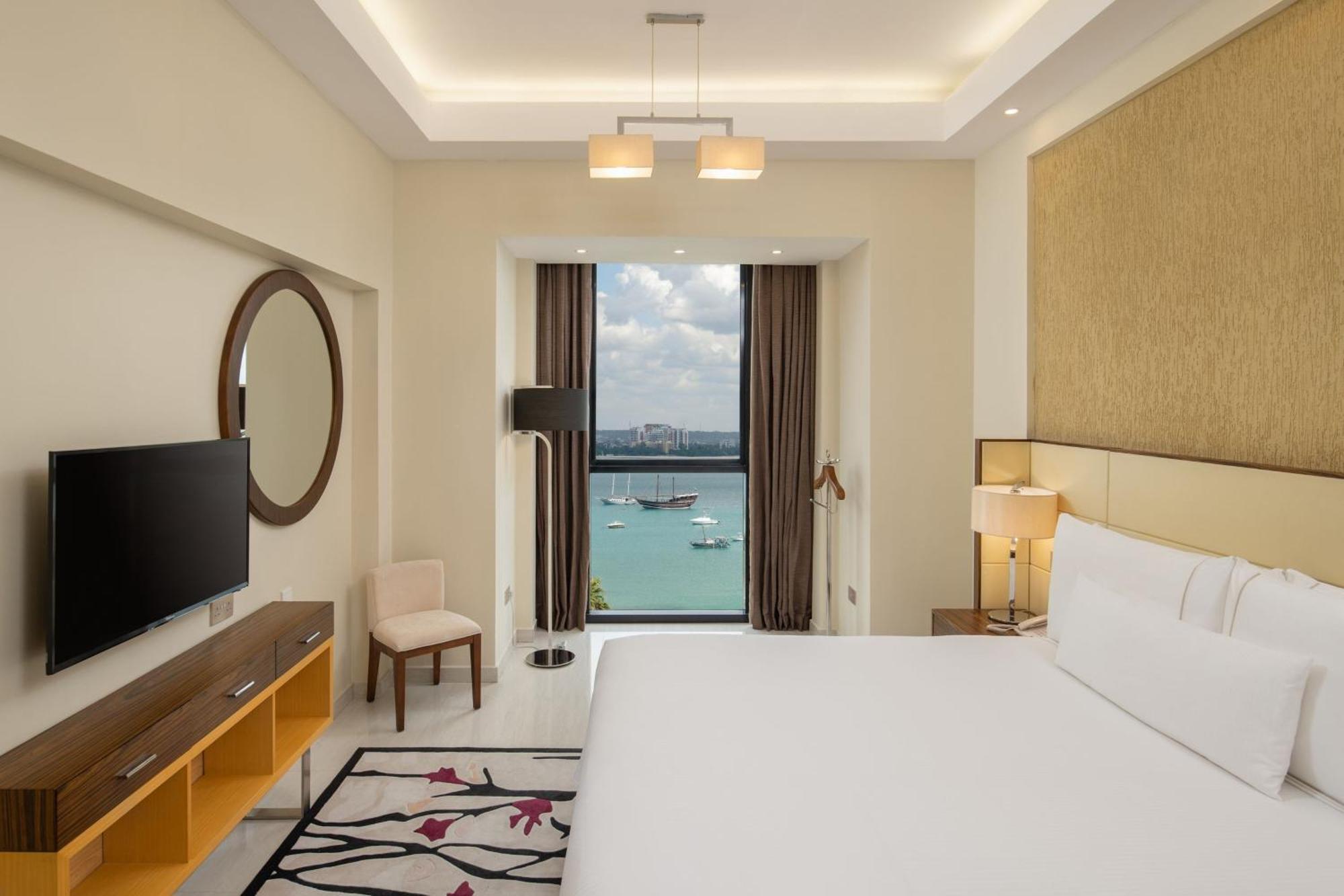 Element By Westin Hotel Dar Es Salaam Bagian luar foto