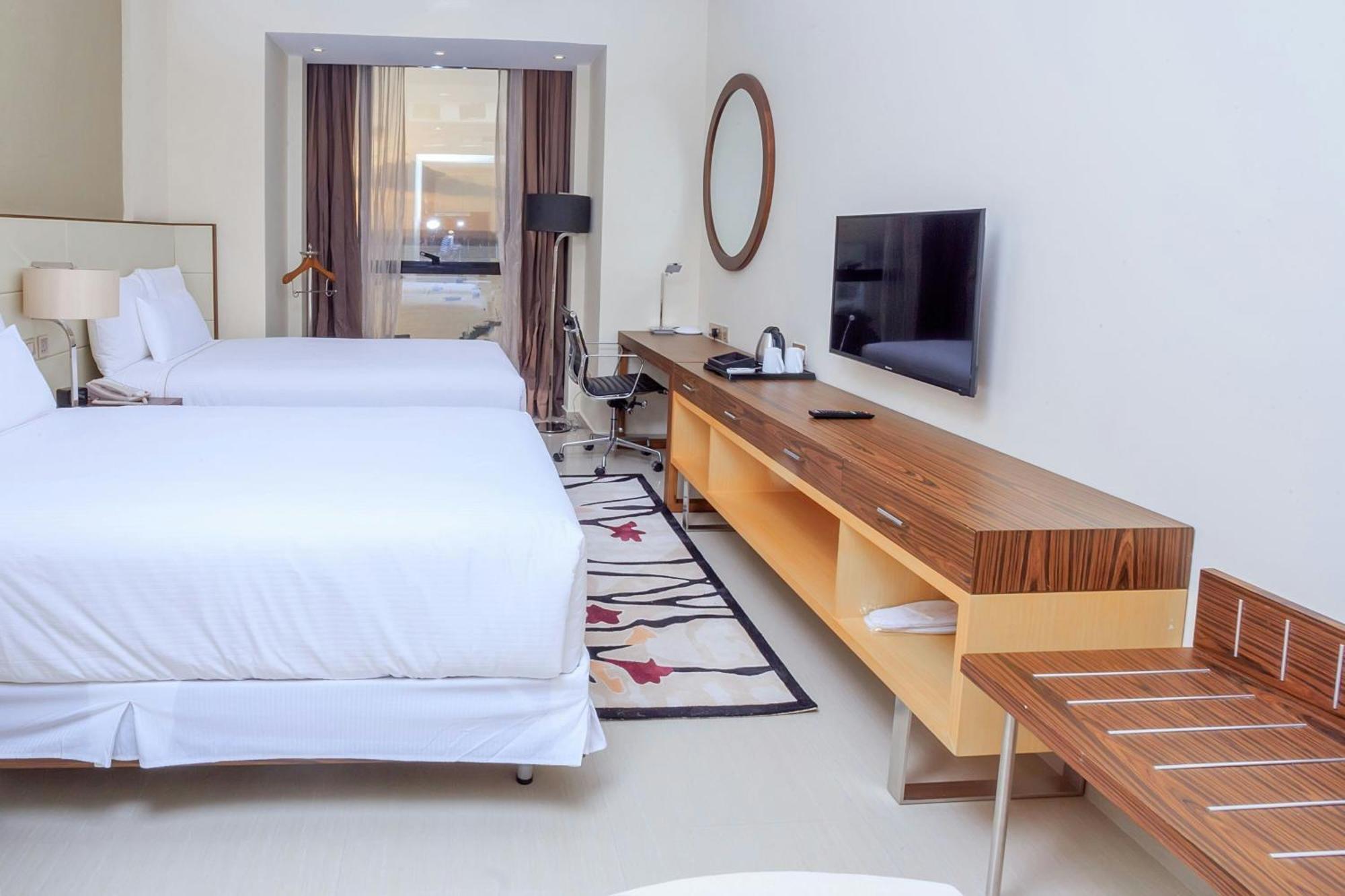Element By Westin Hotel Dar Es Salaam Bagian luar foto